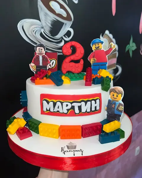 Торти за момчета › Лего — фондан, 16 парчета
