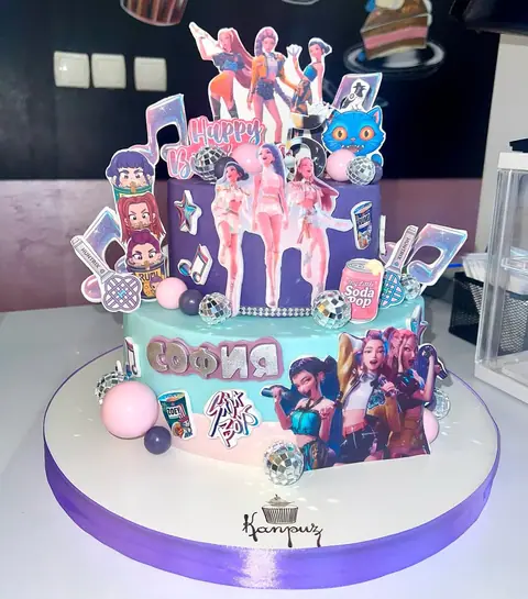 Cakes for girls › K-Pop Demon Hunters — fondant, 24 servings