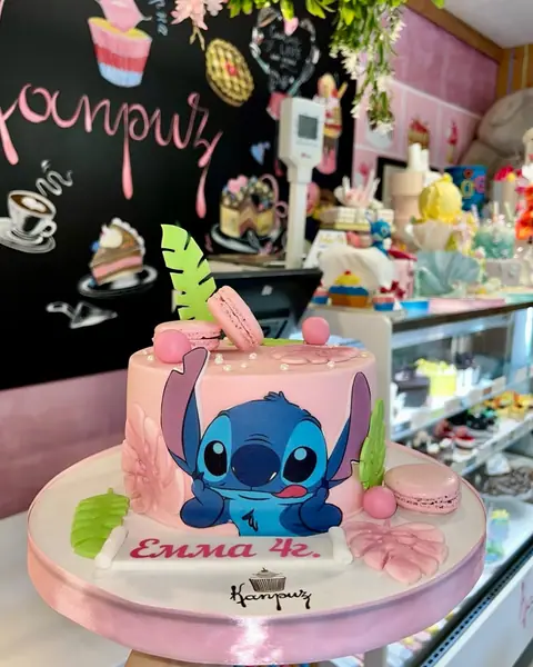 Cakes for girls › Stitch — fondant, 8 servings