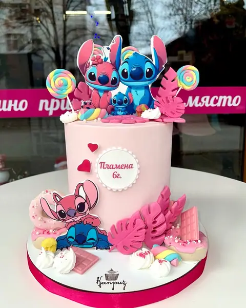 Cakes for girls › Stitch — fondant, 16 servings